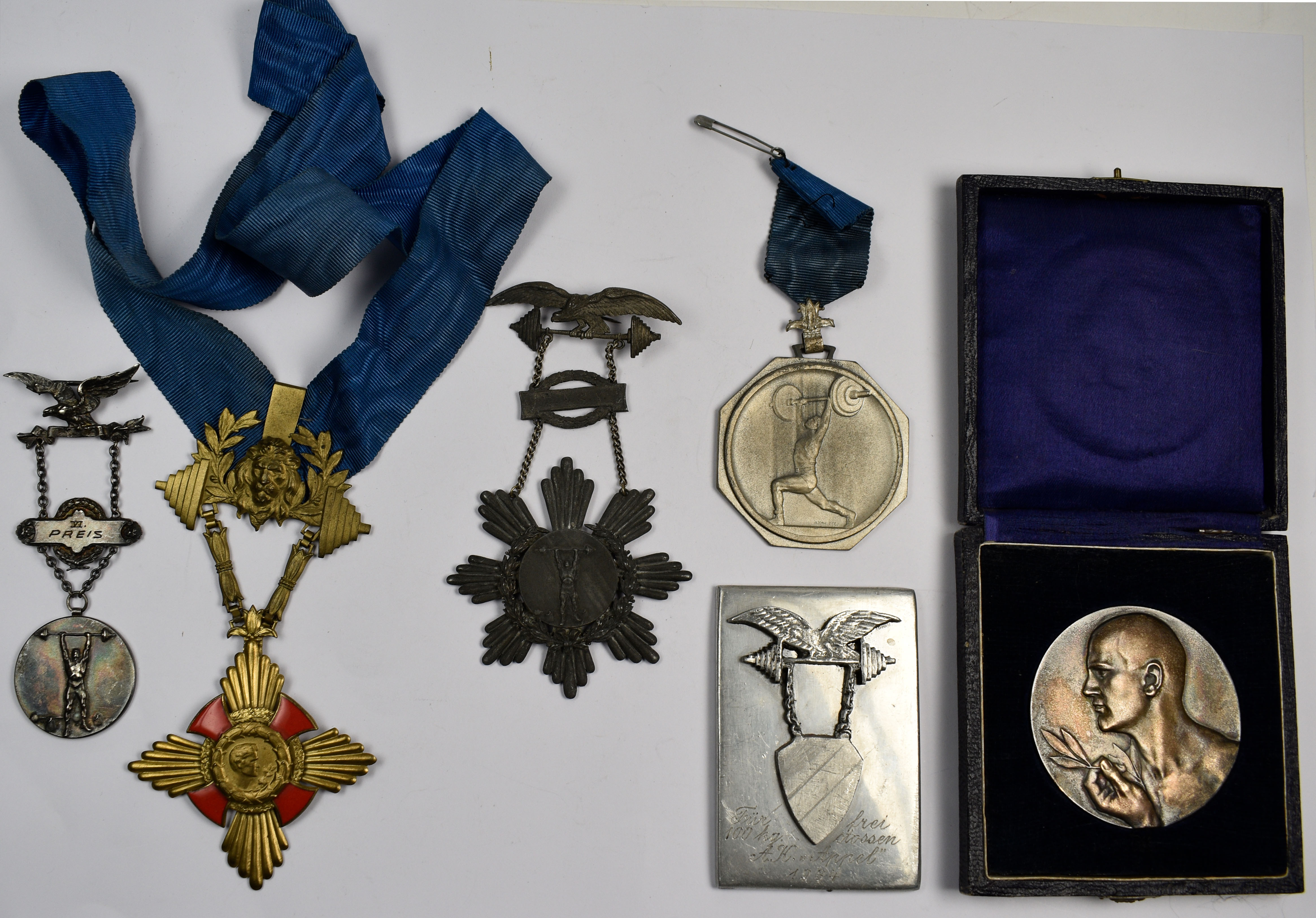 Lot 01570 - Medaillen Deutschland - Sonstige | Münzen - Auktionshaus Christoph Gärtner GmbH & Co. KG 57th AUCTION - Day 1 Lot 01570 - Medaillen Deutschland - Sonstige | Münzen - Auktionshaus Christoph Gärtner GmbH & Co. KG 57th AUCTION - Day 1