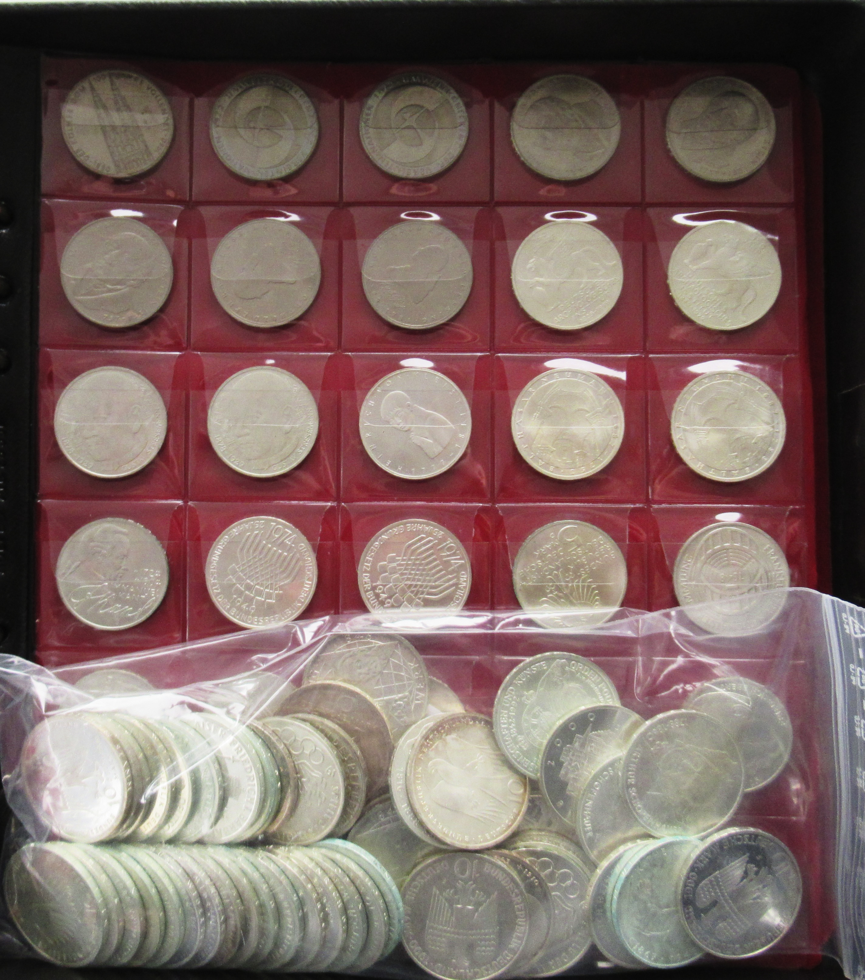 Lot 13480 - Bundesrepublik Deutschland 1948-2001 | Münzen - Auktionshaus Christoph Gärtner GmbH & Co. KG 53rd AUCTION - Day 6 Coins & Banknotes Lot 13480 - Bundesrepublik Deutschland 1948-2001 | Münzen - Auktionshaus Christoph Gärtner GmbH & Co. KG 53rd AUCTION - Day 6 Coins & Banknotes